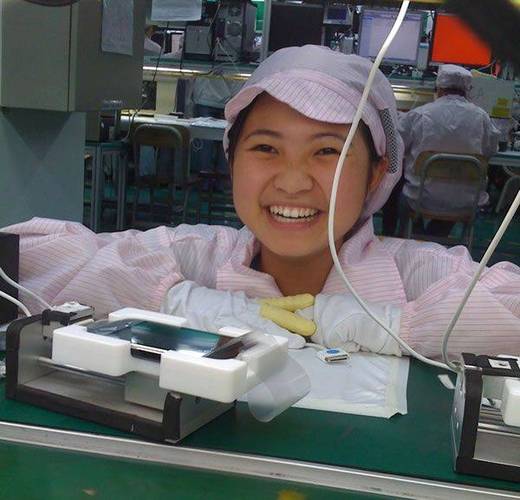 流水线上的光与汗 电子厂普工女孩的一天与内心世界